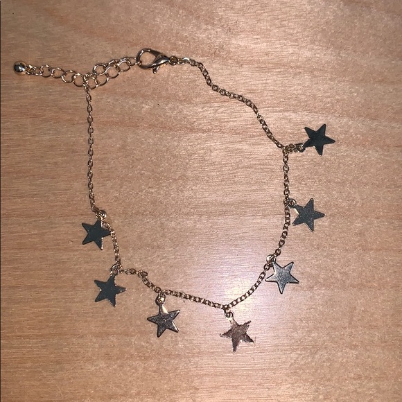Forever 21 Jewelry - Gold star anklet!